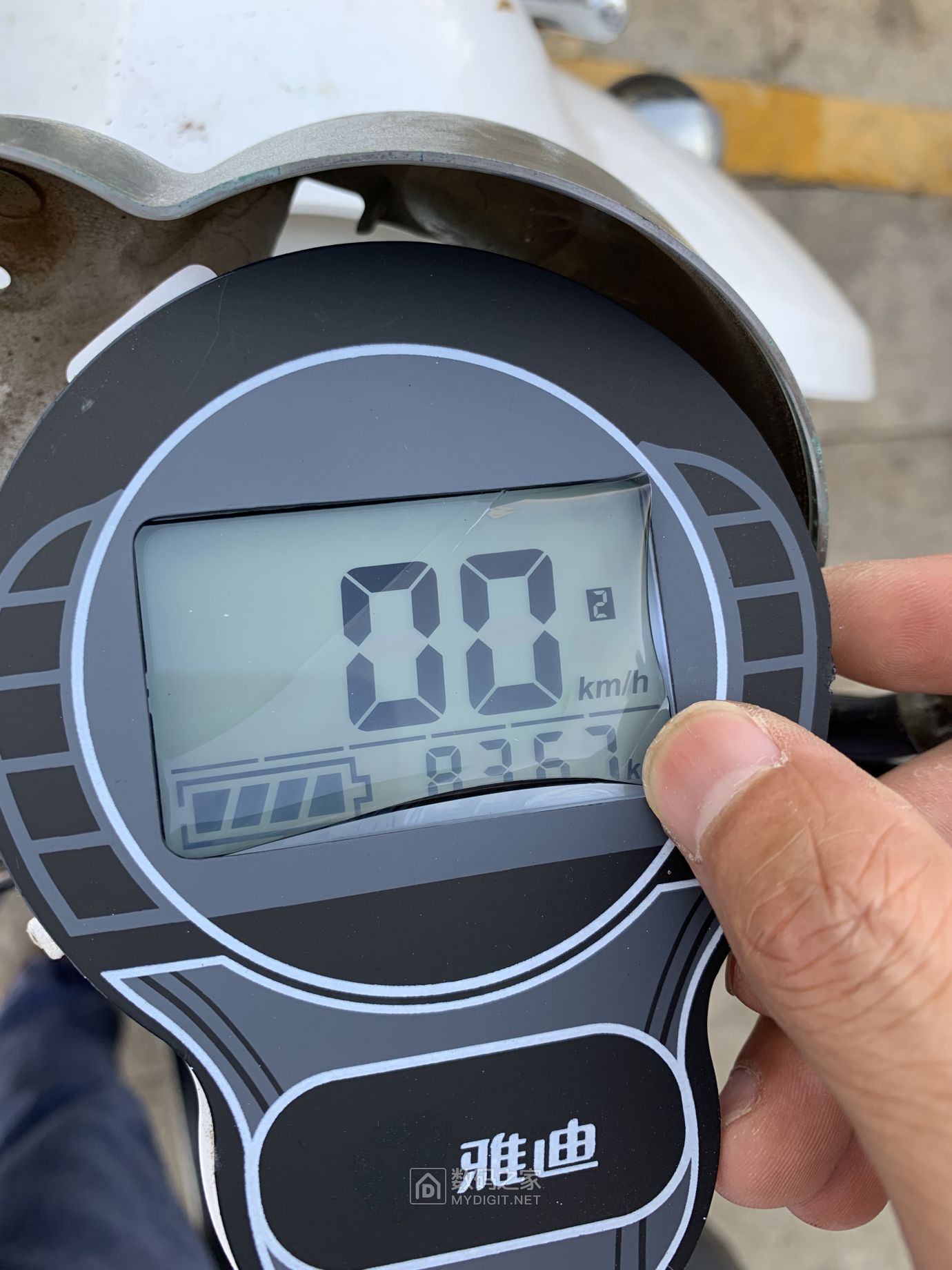 电瓶车液晶仪表盘换偏光纸
