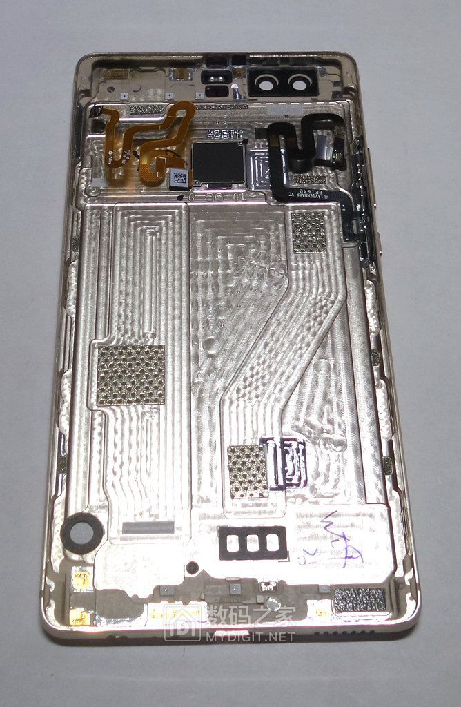 『rose 拆解』拆华为p9 plus换电池. - 拆机乐园 数码之家