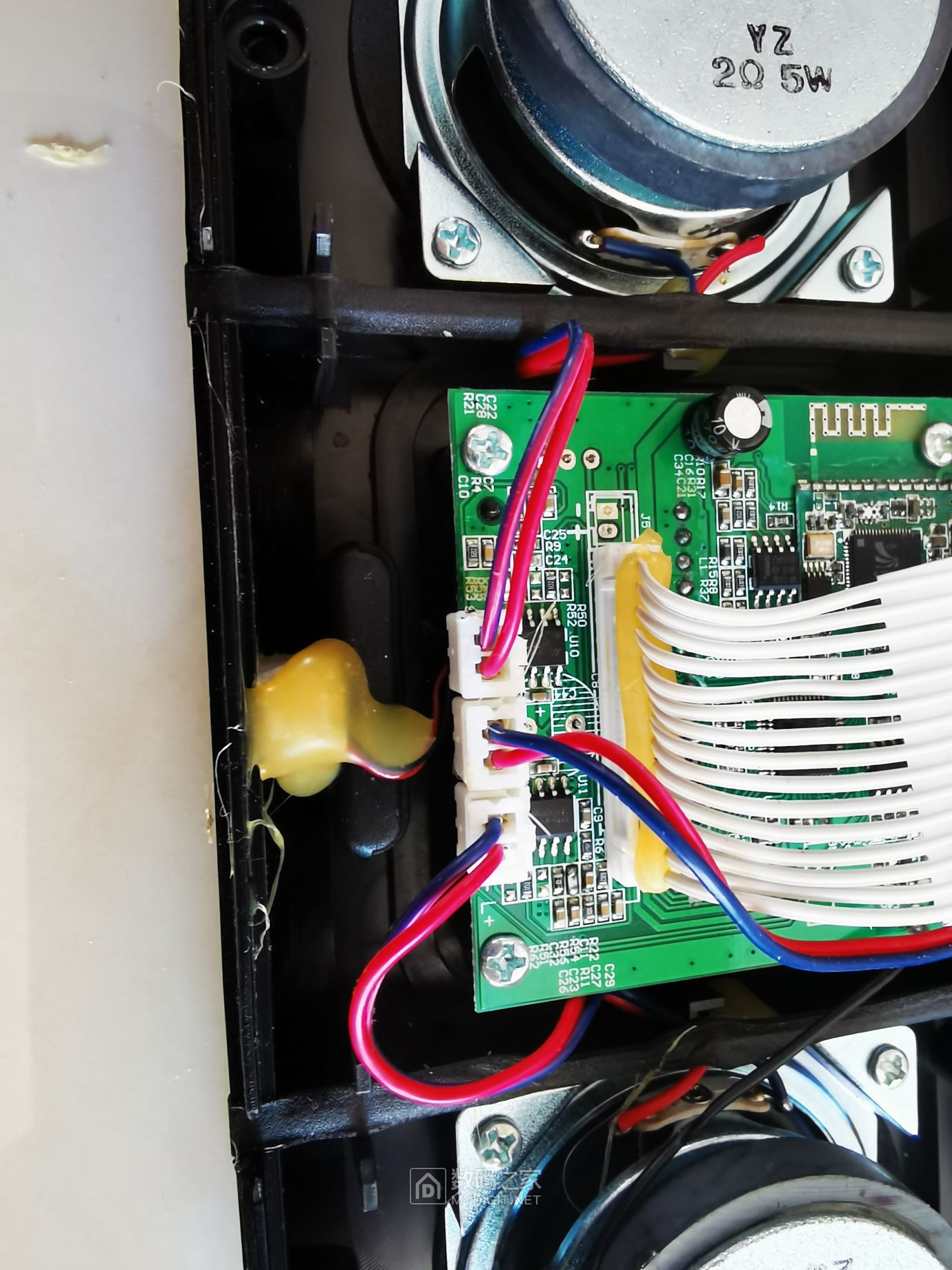 朗技d200蓝牙音箱拆解locitechibox