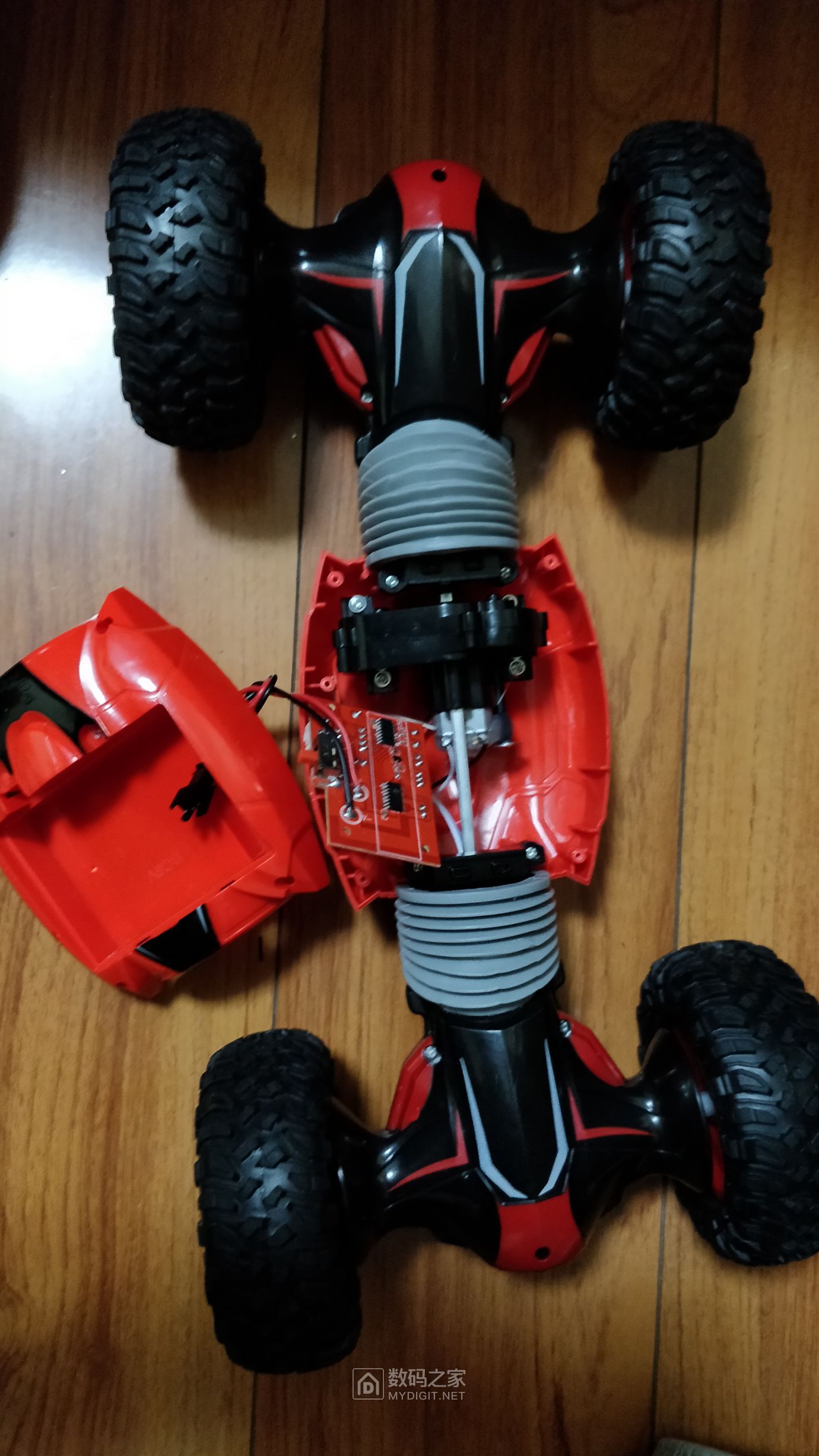 拆一个玩具遥控车