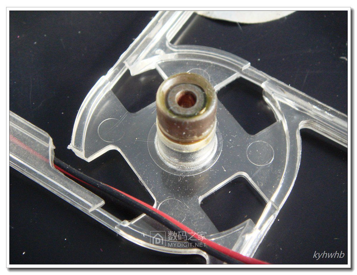 采用霍尔ah277的蓝光静音风扇