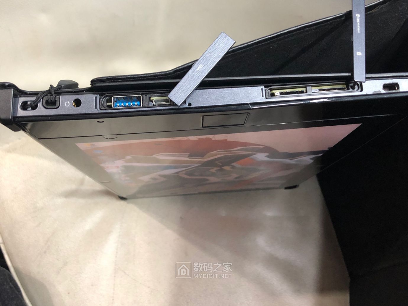 又到货50台i5四代富士通q704平板电脑