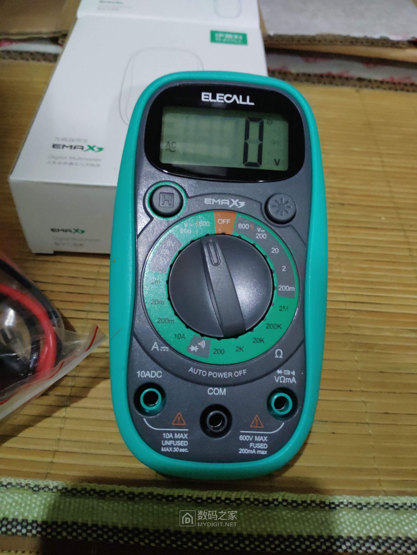 拆59的伊莱科万用表elecallemax3