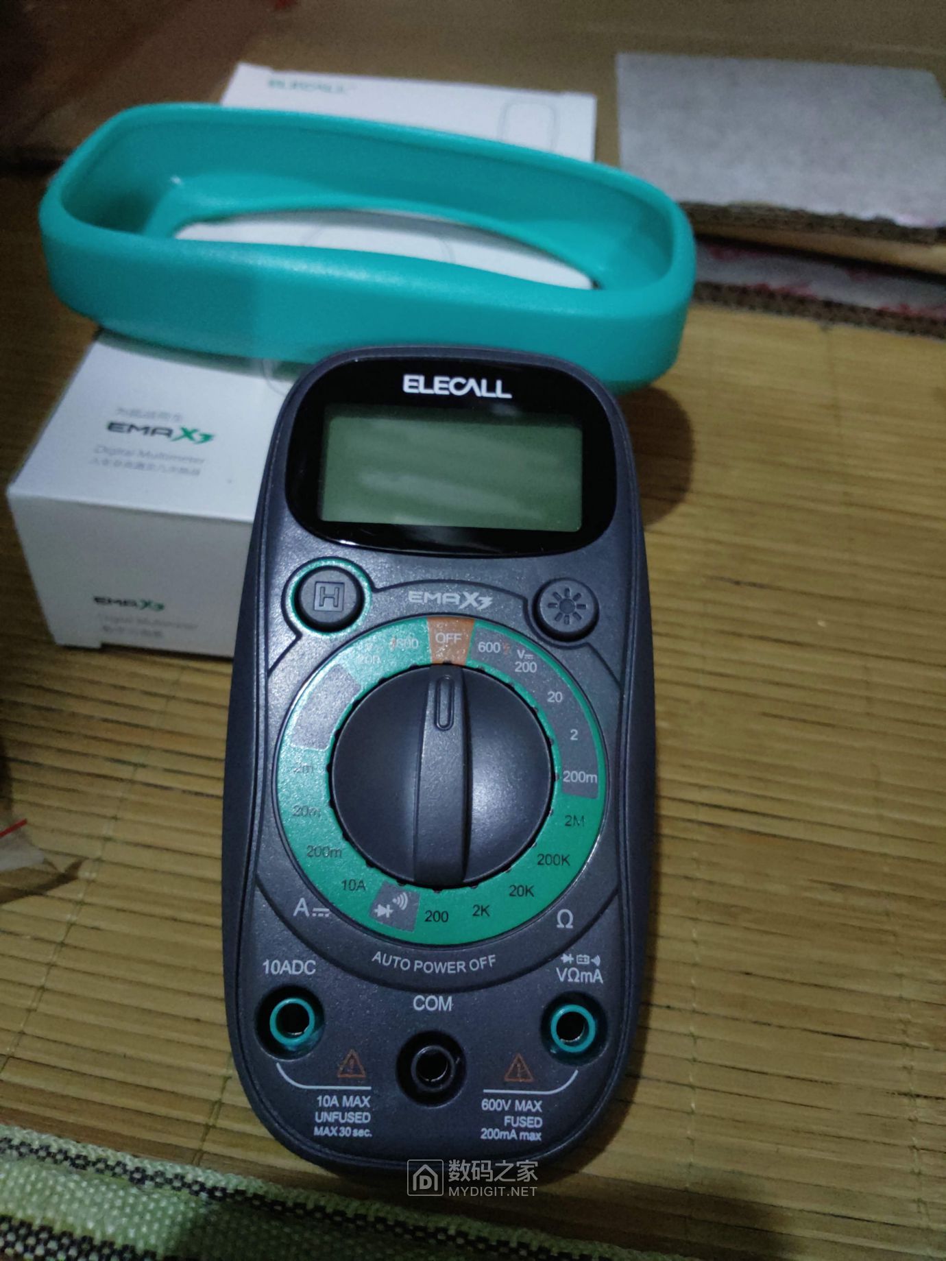 拆59的伊莱科万用表elecallemax3