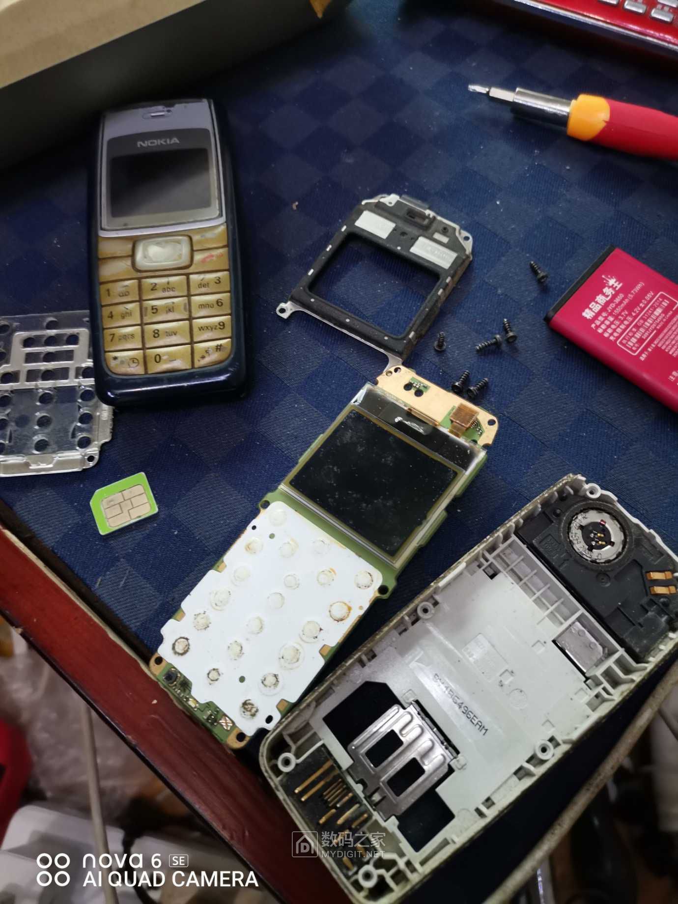 手机内屏外屏怎么处理干净 190459g3ymsmhmphhk6tm4.jpg