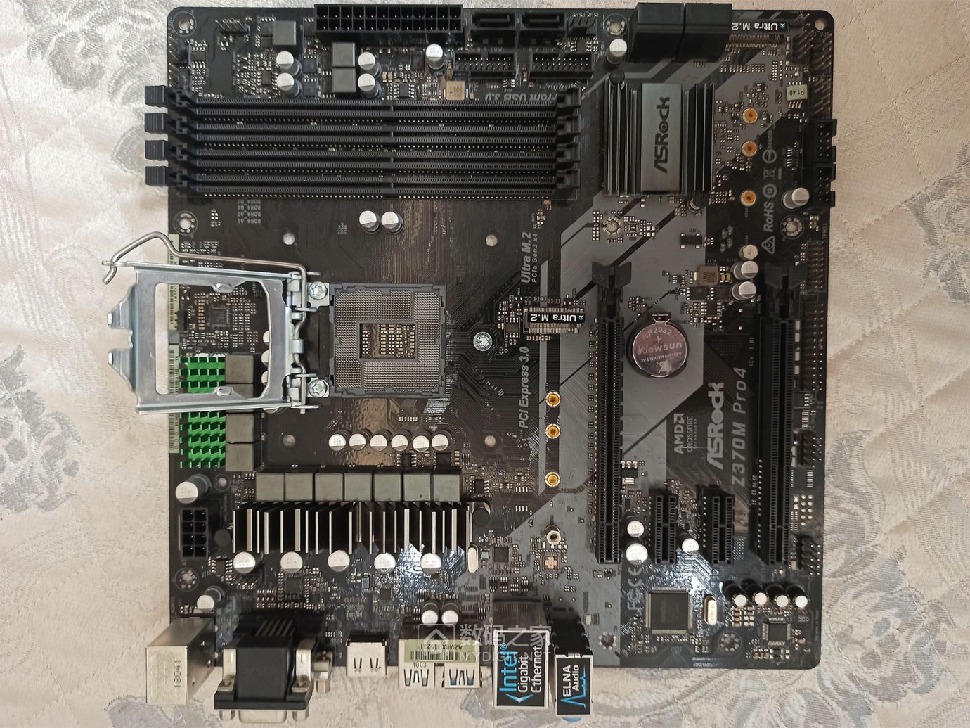 华擎z370mpro4主板支持9代cpu有挡板包非偏远