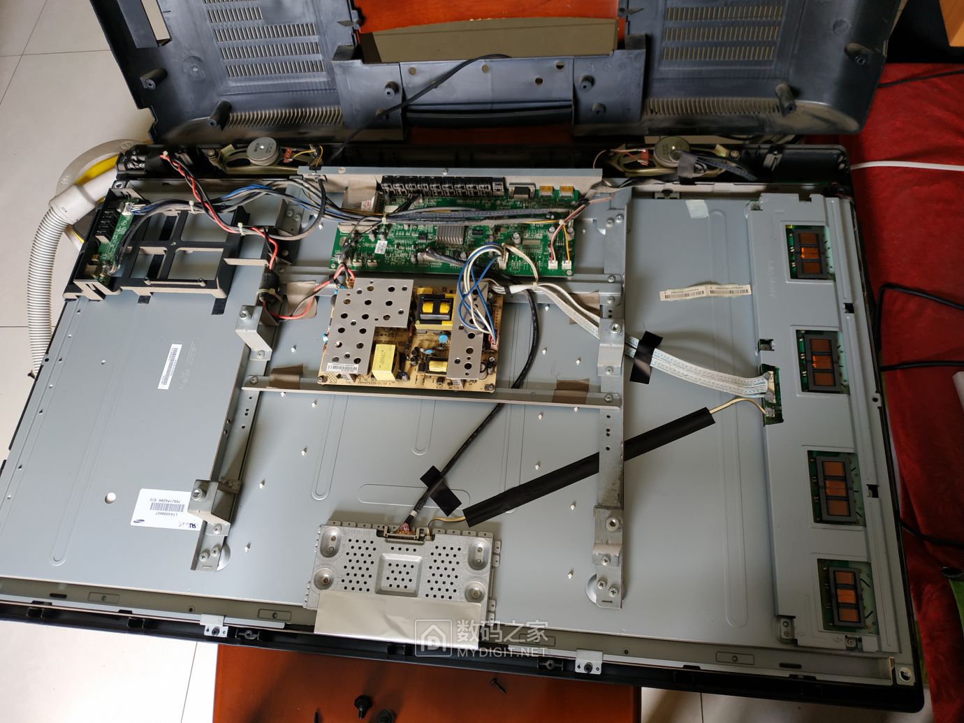 康佳40吋背光高压板爆了 - 拆机乐园 数码之家