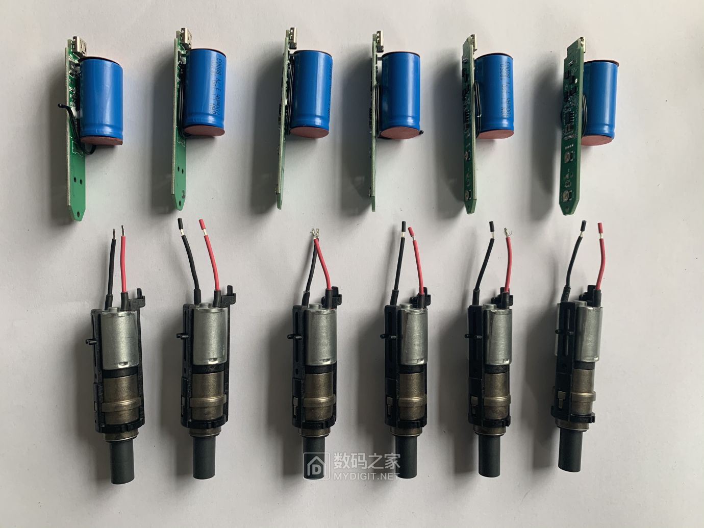 pcb板电池电机齿轮箱.jpg