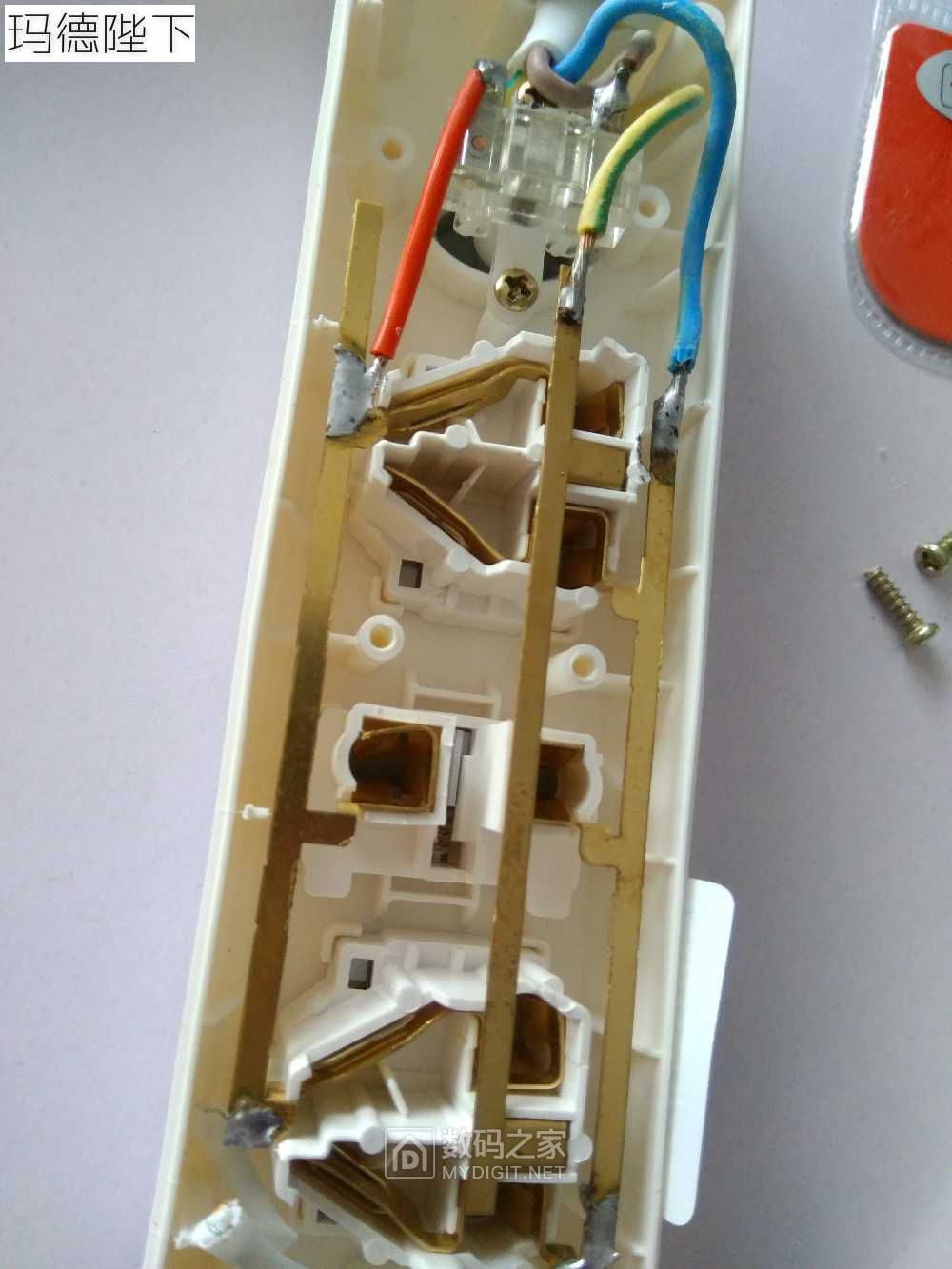 09.jpg