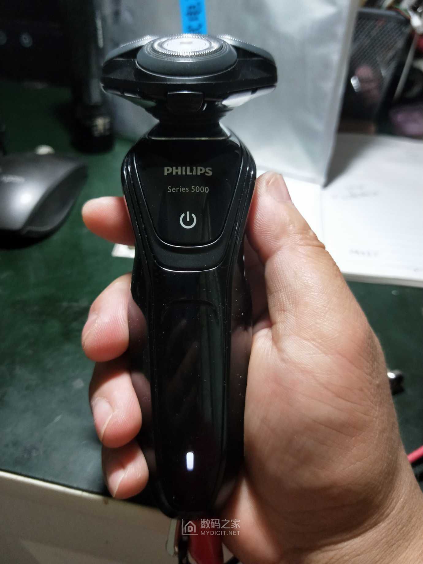 飞利浦s5079剃须刀拆解不能开机了售后报价￥510