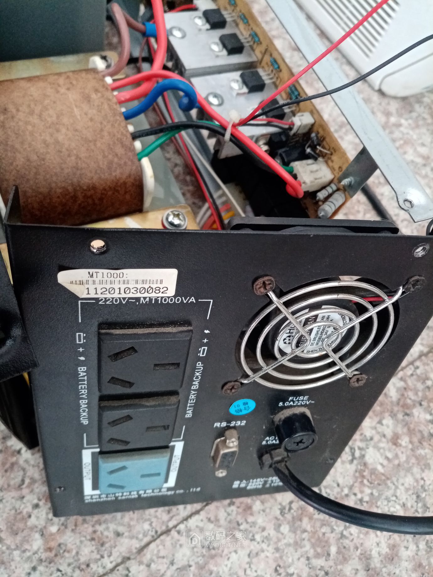 拆个山特mt1000ups是不是杀鸡取卵了电路图