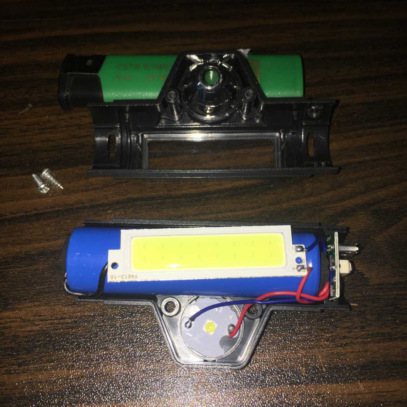 拆一个廉价的18650头灯矿灯