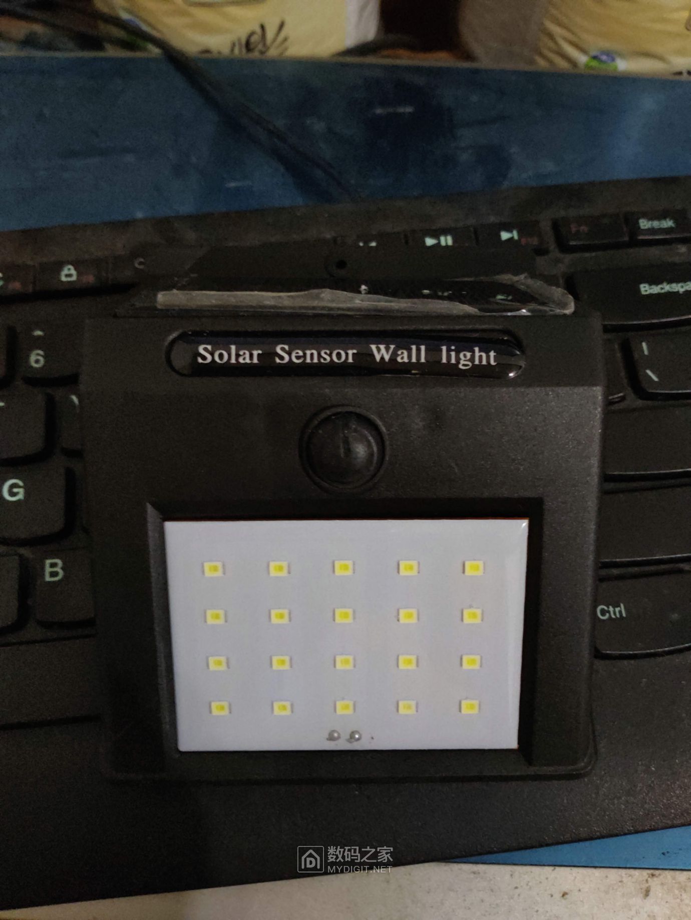 拆个到手5毛的太阳能灯手动开关高手看看能不能恢复光控