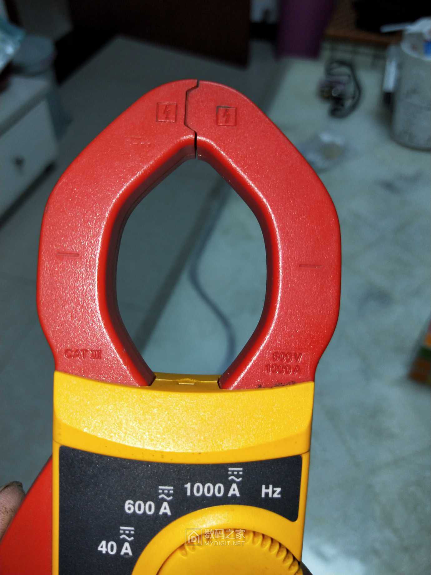 满心欢喜收了块福禄克fluke319钳形万用表打开一看脑袋嗡嗡响