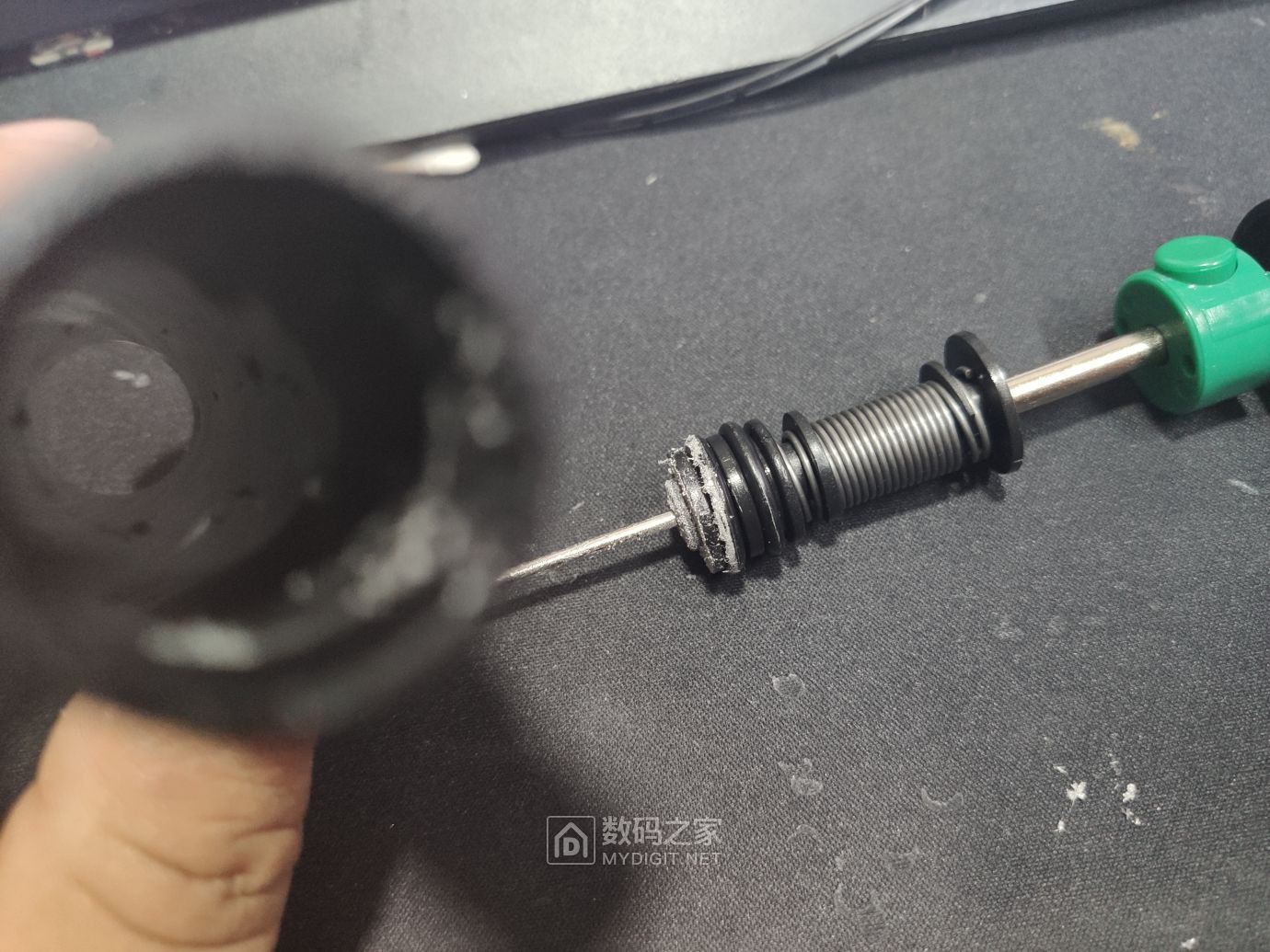 拆解鹿仙子双环防滑吸锡器