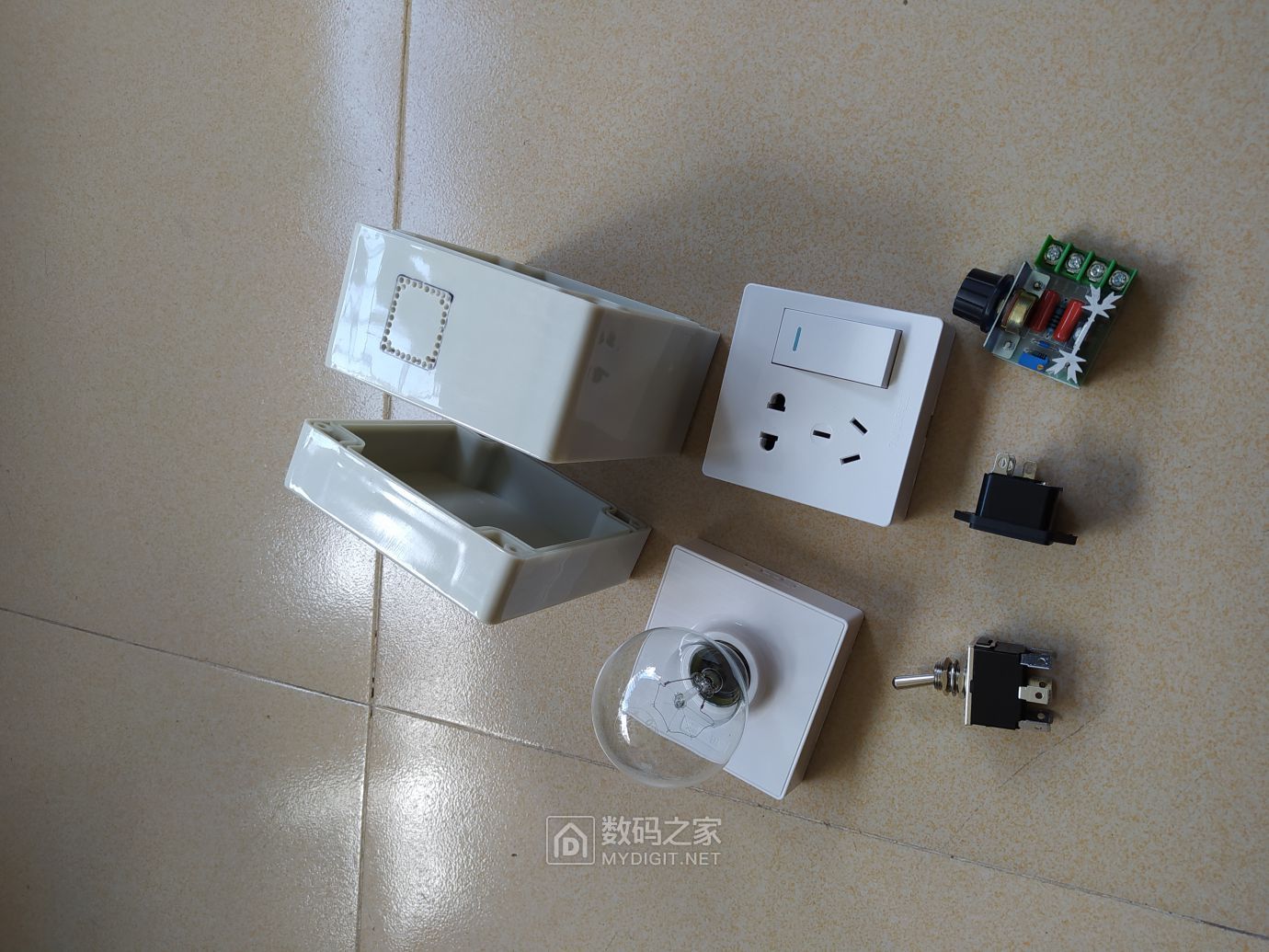 多动手组装一个维修调压插座