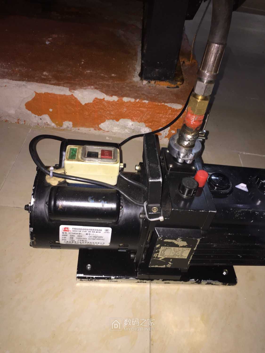 给特灵空调机组抽真空