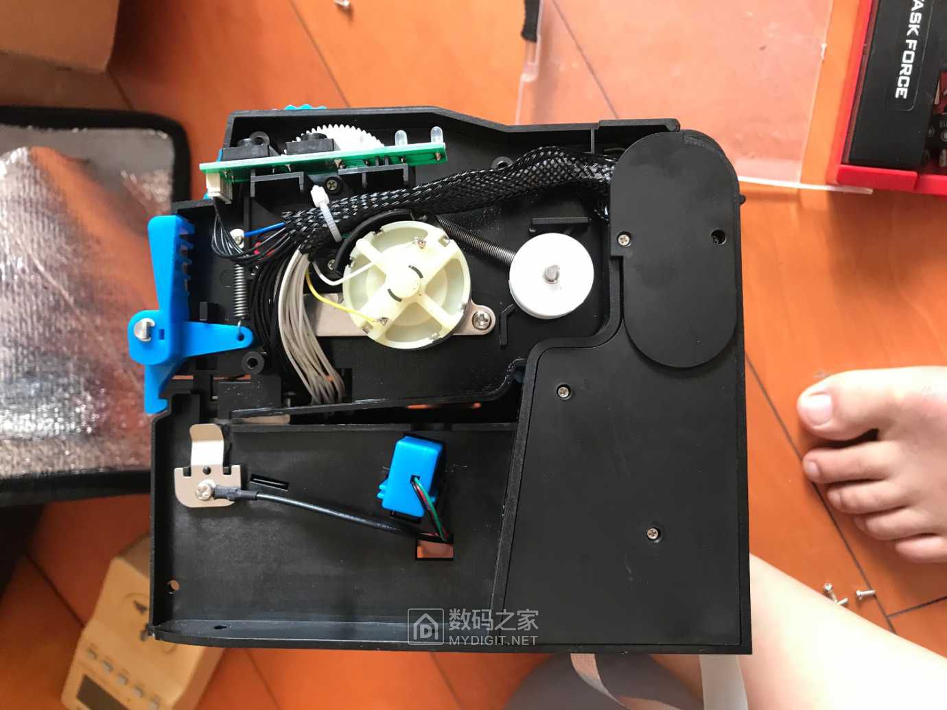 拆解佳博gp-9034t热敏条码打印机 - 拆机乐园 数码之家