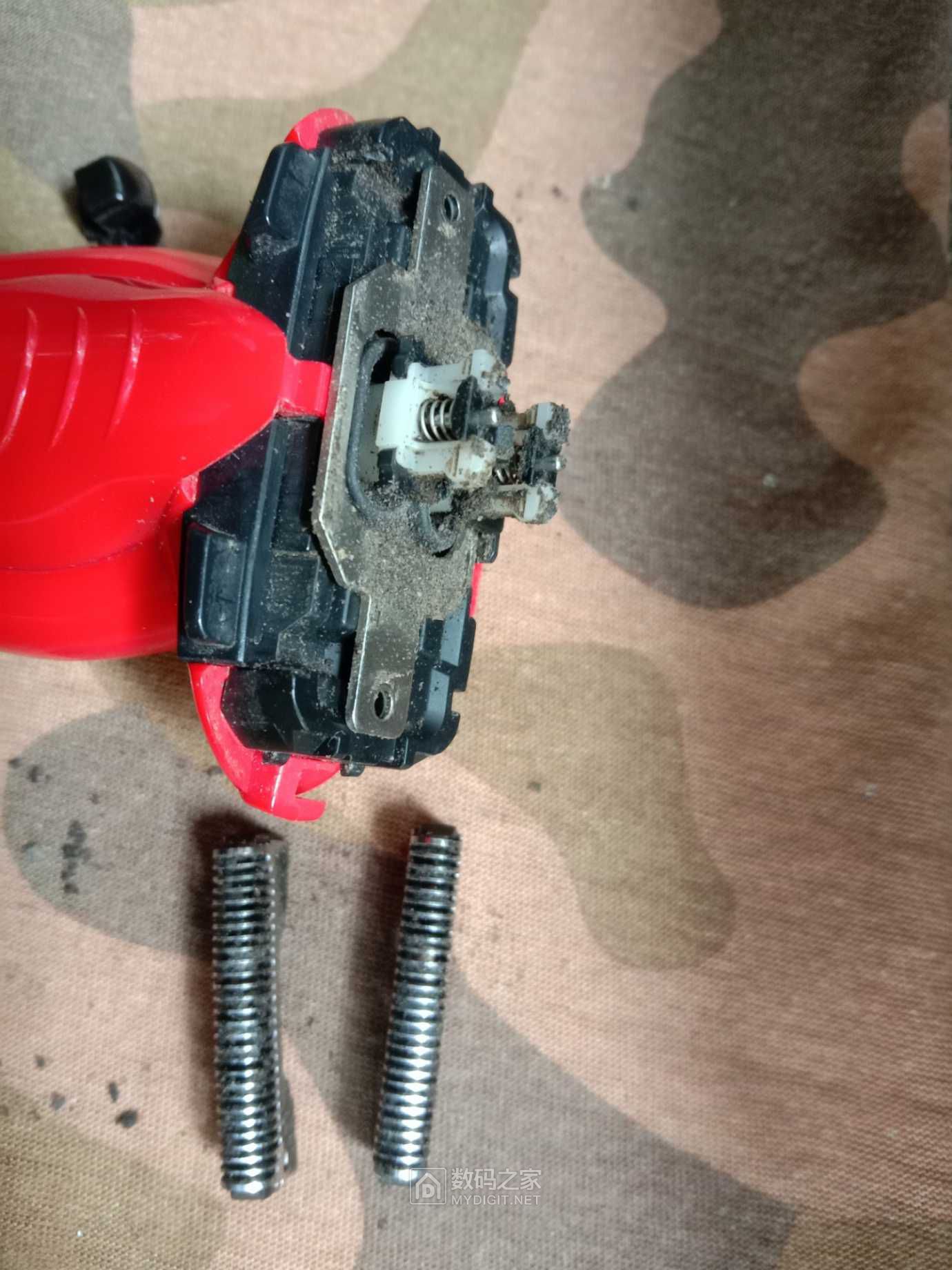 拨开云雾见日明拆洗松下essl41电动剃须刀