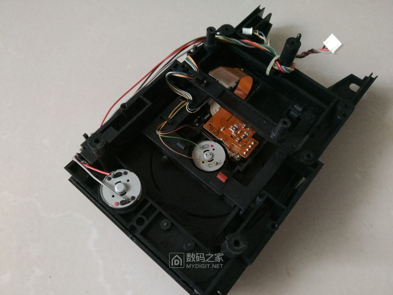 拆古董级步步高vcd机 - 拆机乐园 数码之家