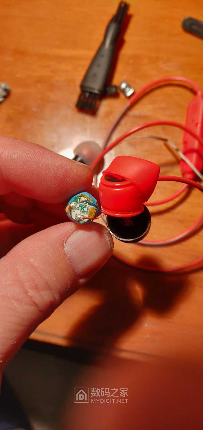 拆jbl reflect mini 蓝牙耳机 - 拆机乐园 数码之家