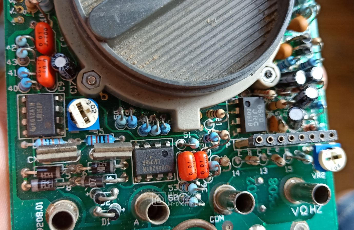 又从朋友处抢来一块dt9208万用表进行清理和简单校准