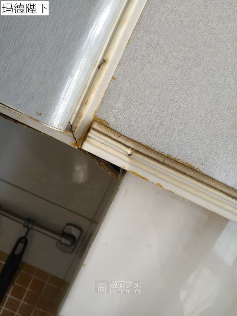 橱柜维修日记9月3日拆柜门铲贴皮