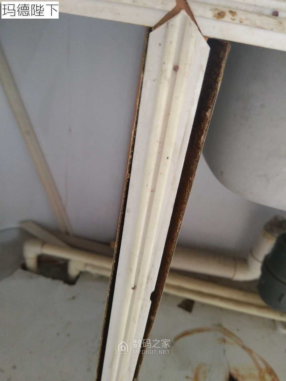 橱柜维修日记9月3日拆柜门铲贴皮