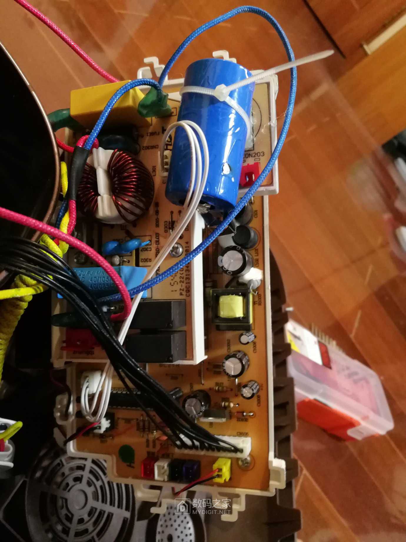 拆苏泊尔ih电饭煲更换电池