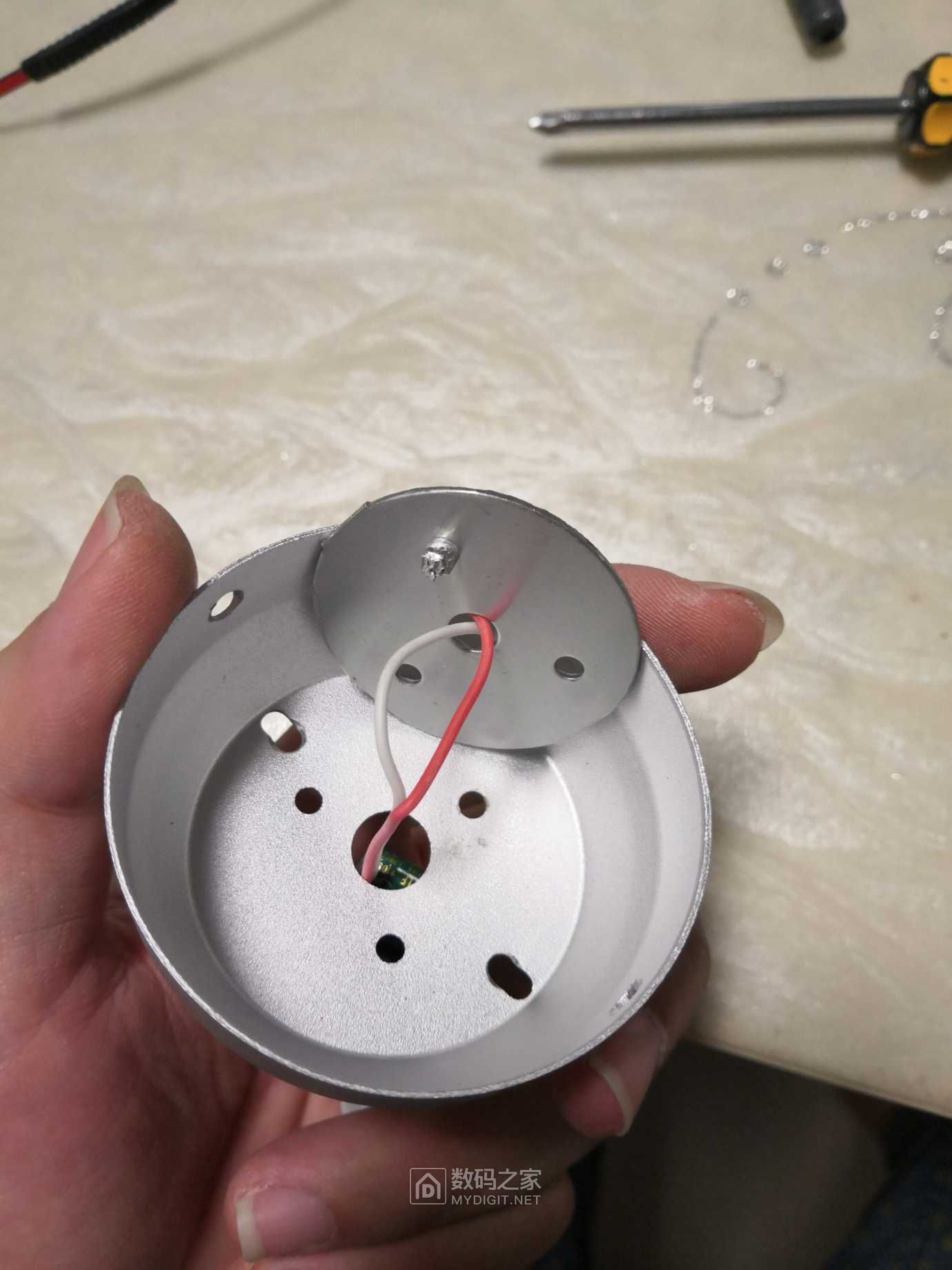 拆一个雷士三瓦的led筒灯求辩真伪