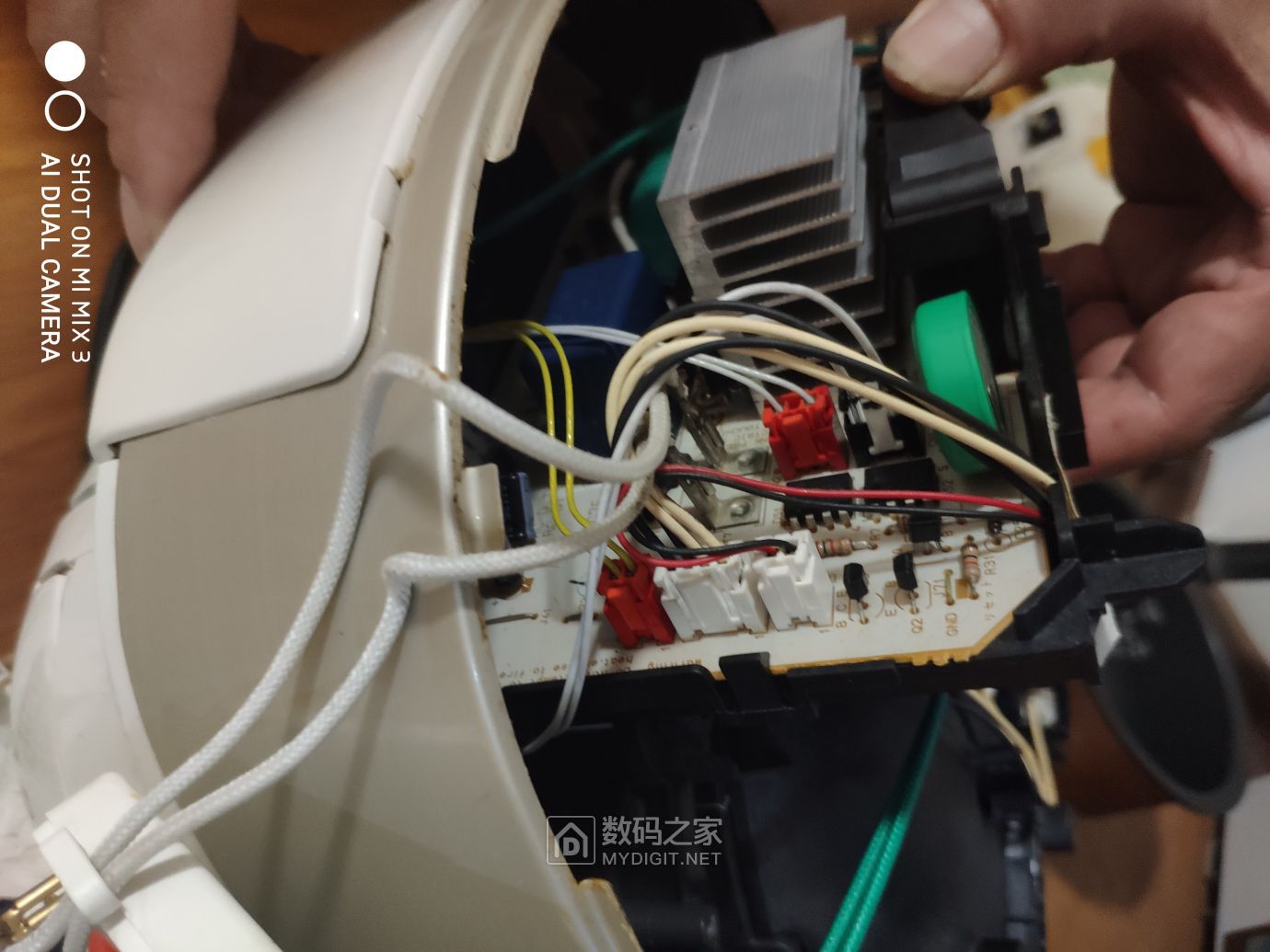 拆修东芝原装rcdt10vaih电饭煲翻车放生