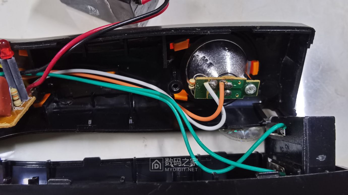 拆个康铭充电手电筒