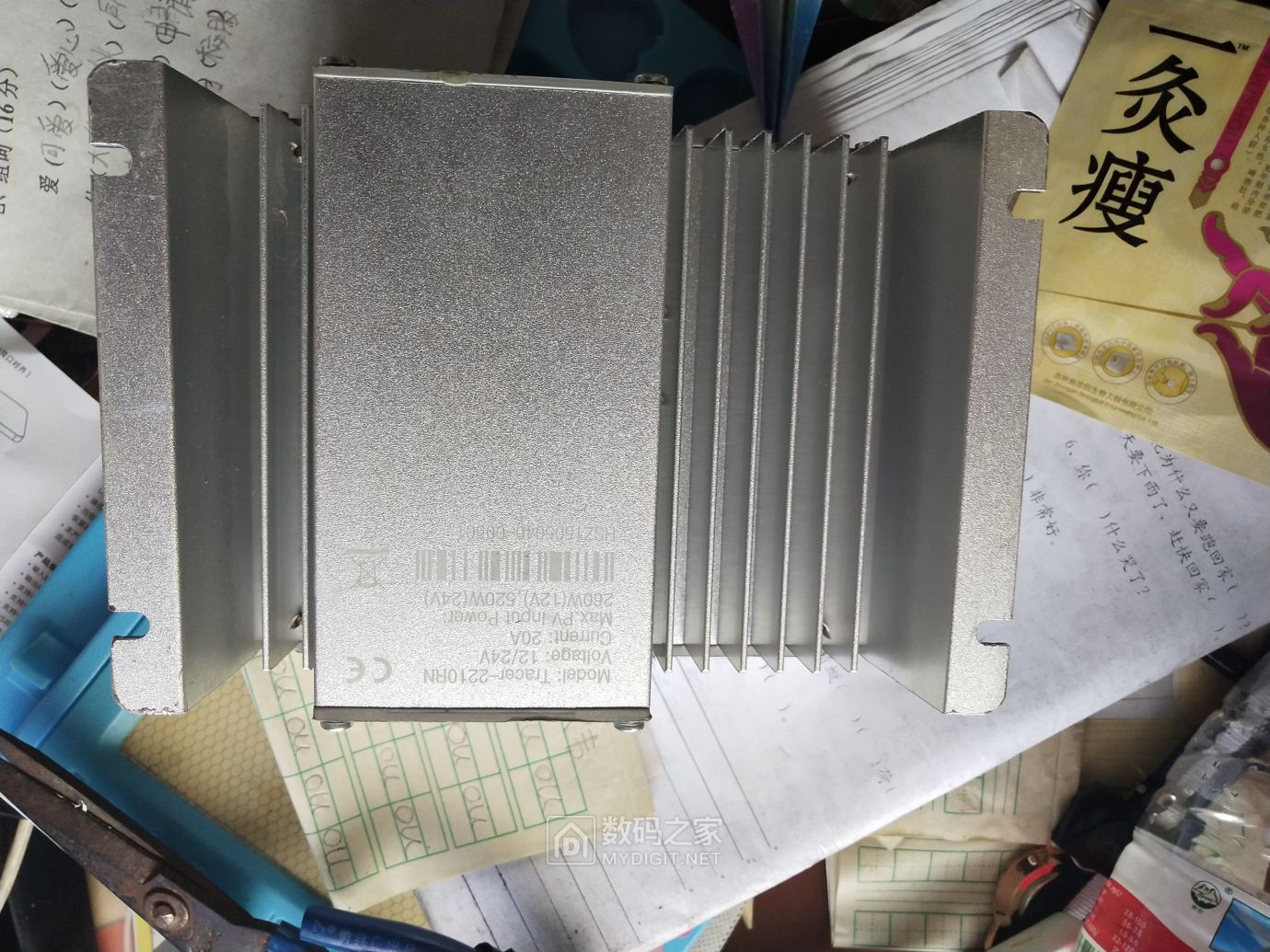 汇能精电20安mppt太阳能控制器拆解