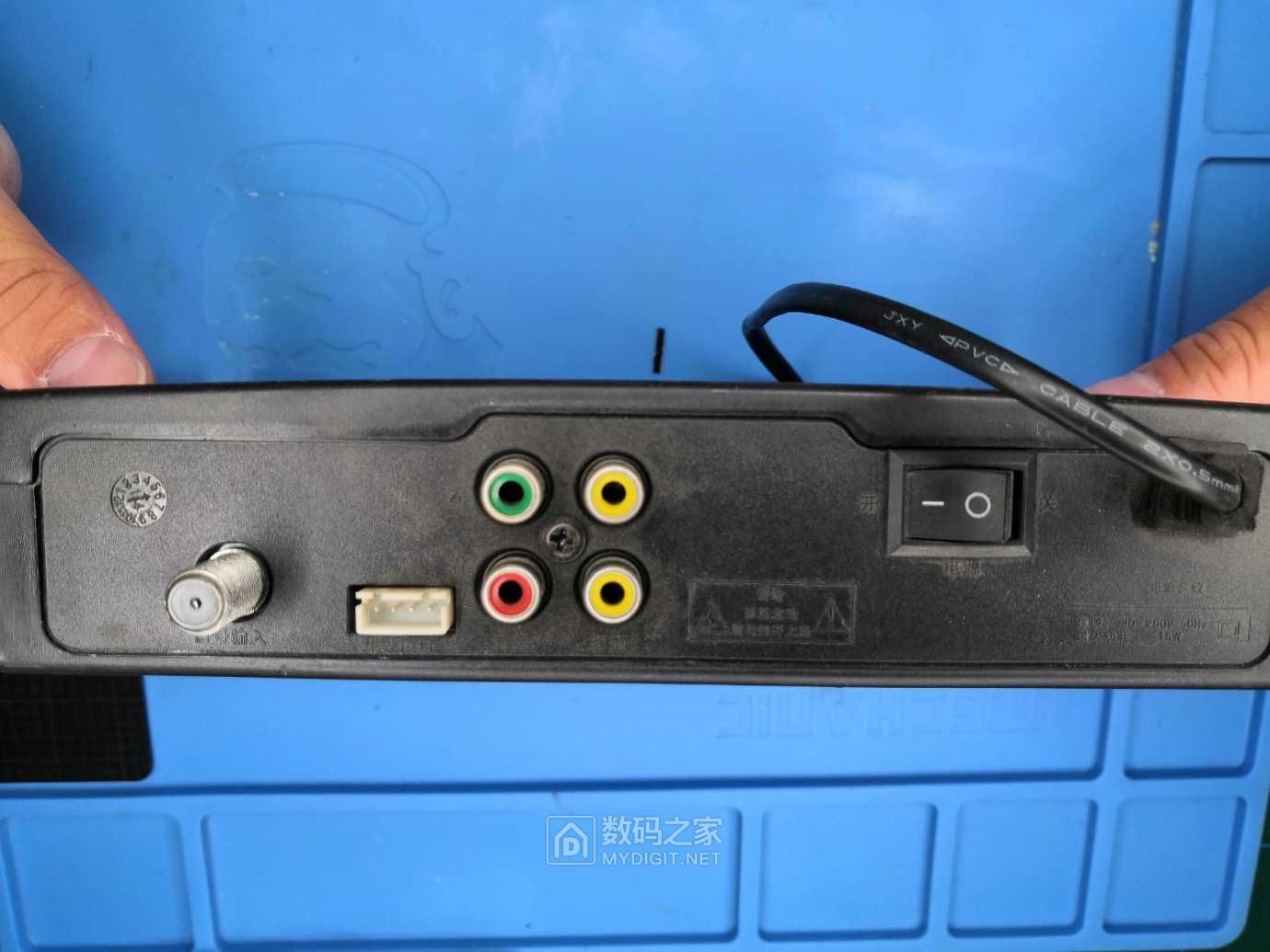 拆个南天小霸王卫星小锅盖接收器