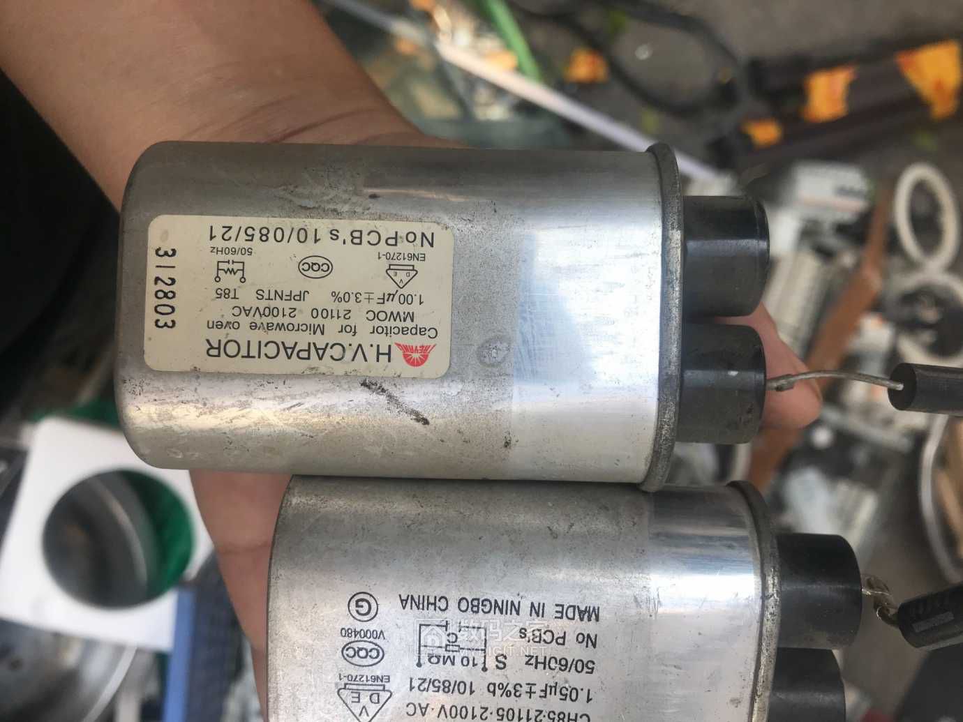 拆蓝景12v~12.5a电源 - 拆机乐园 数码之家