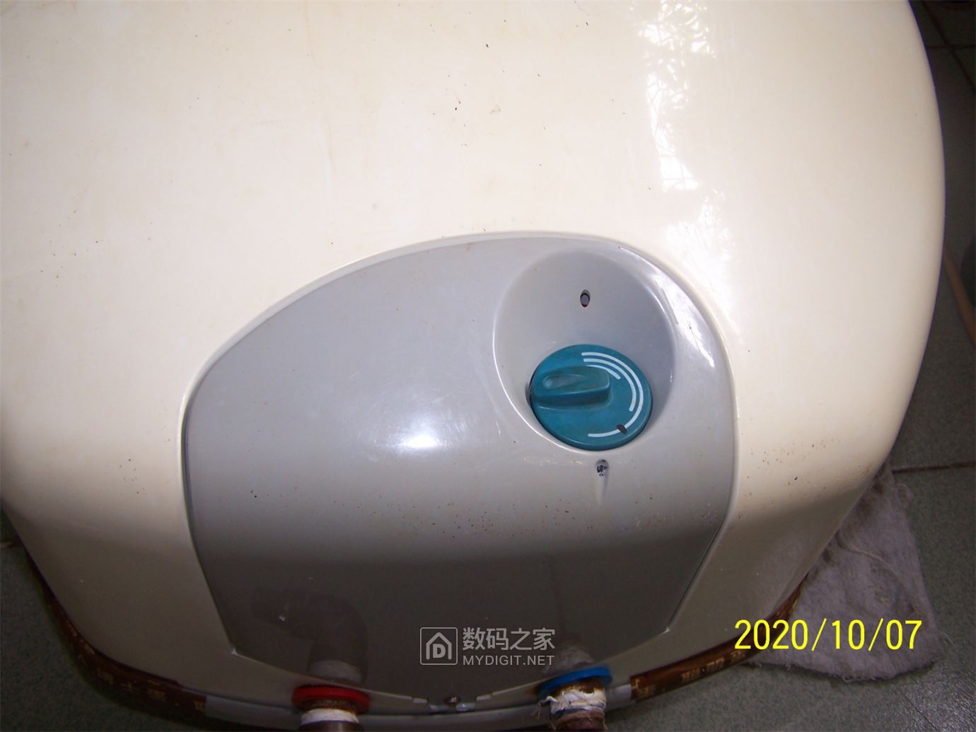 拆修内胆漏水30升储水式电热水器