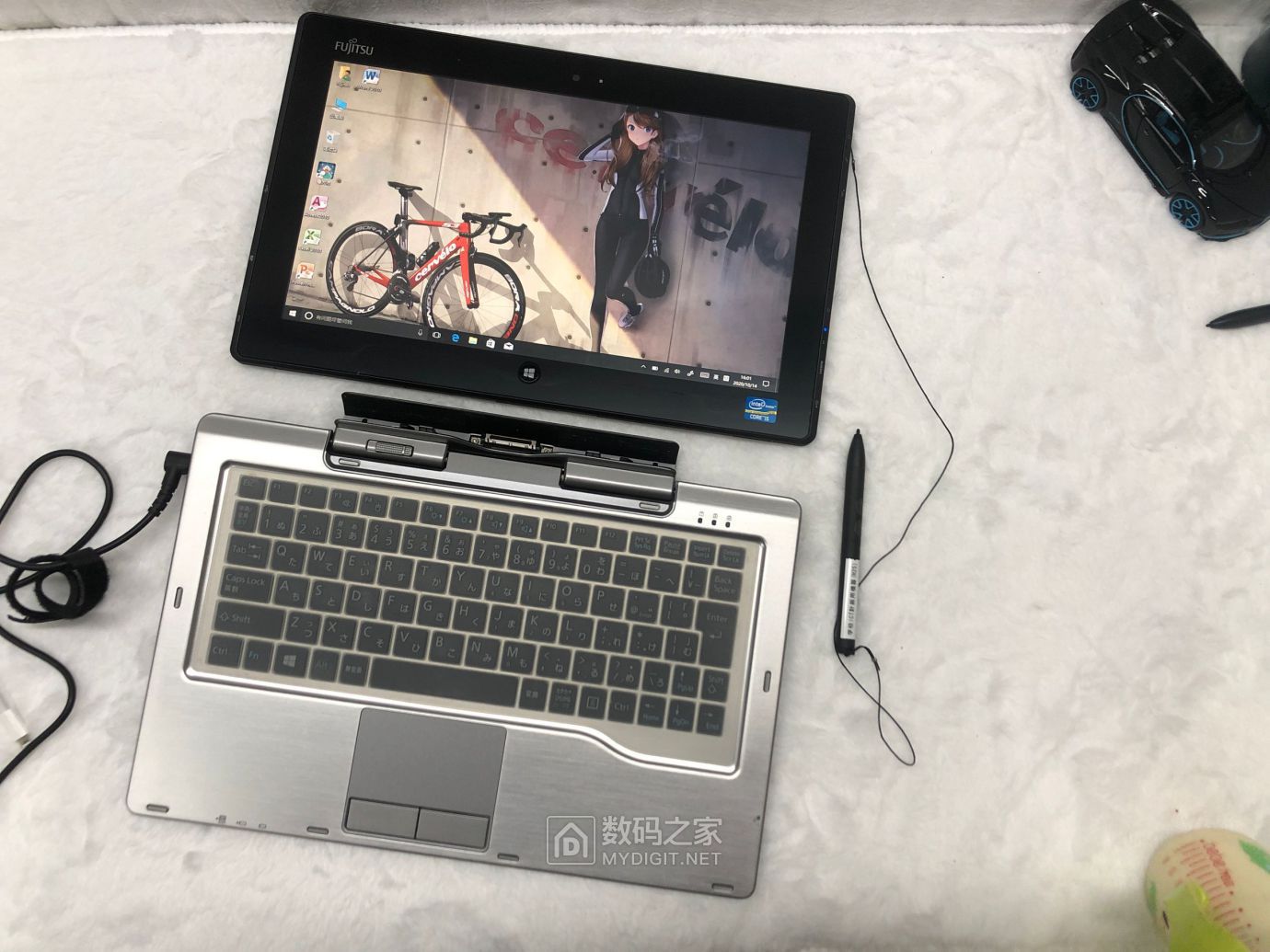 富士通q702二合一平板电脑