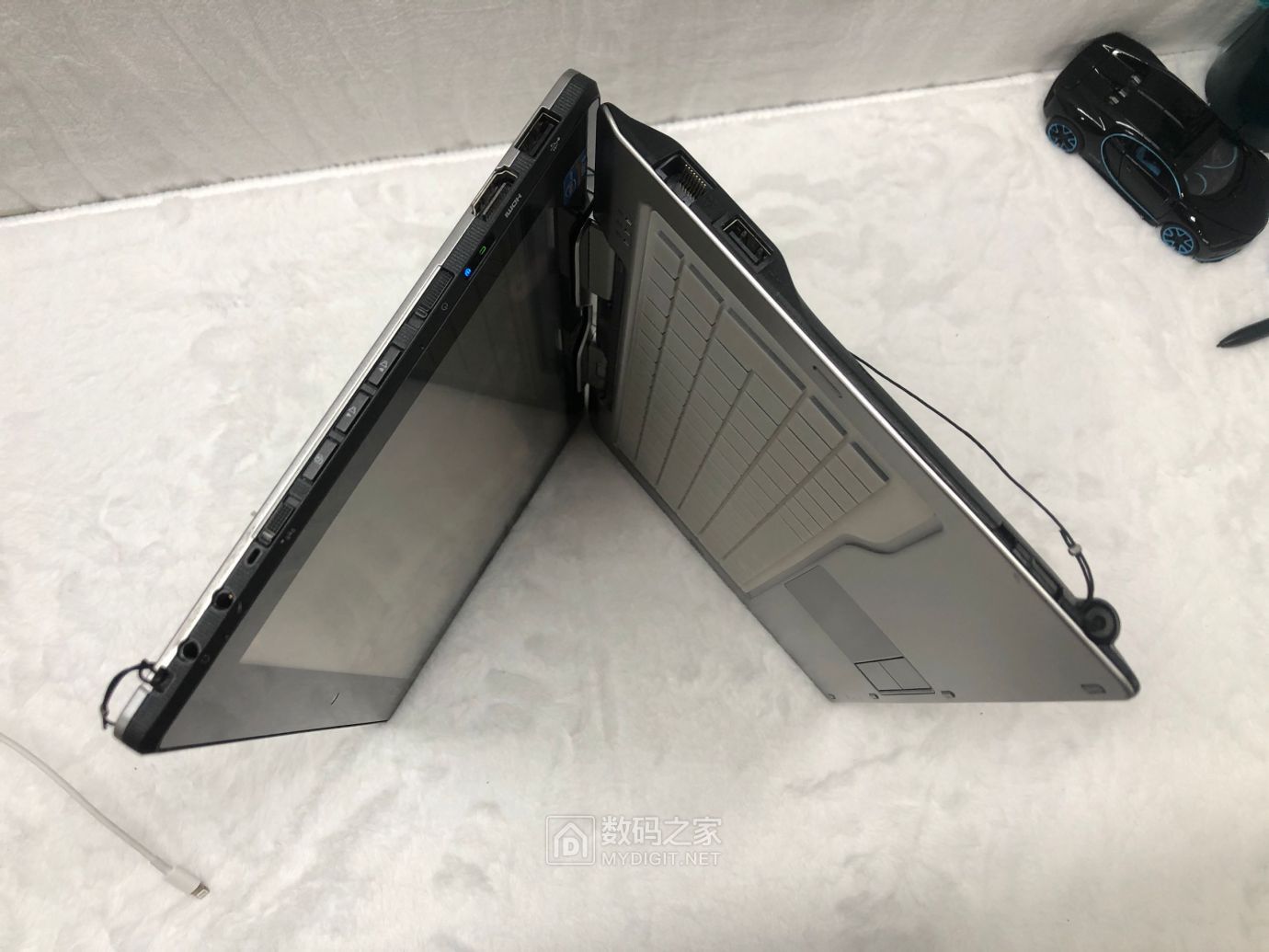 富士通q702二合一平板电脑