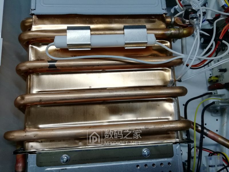 拆个刚收到的燃气热水器