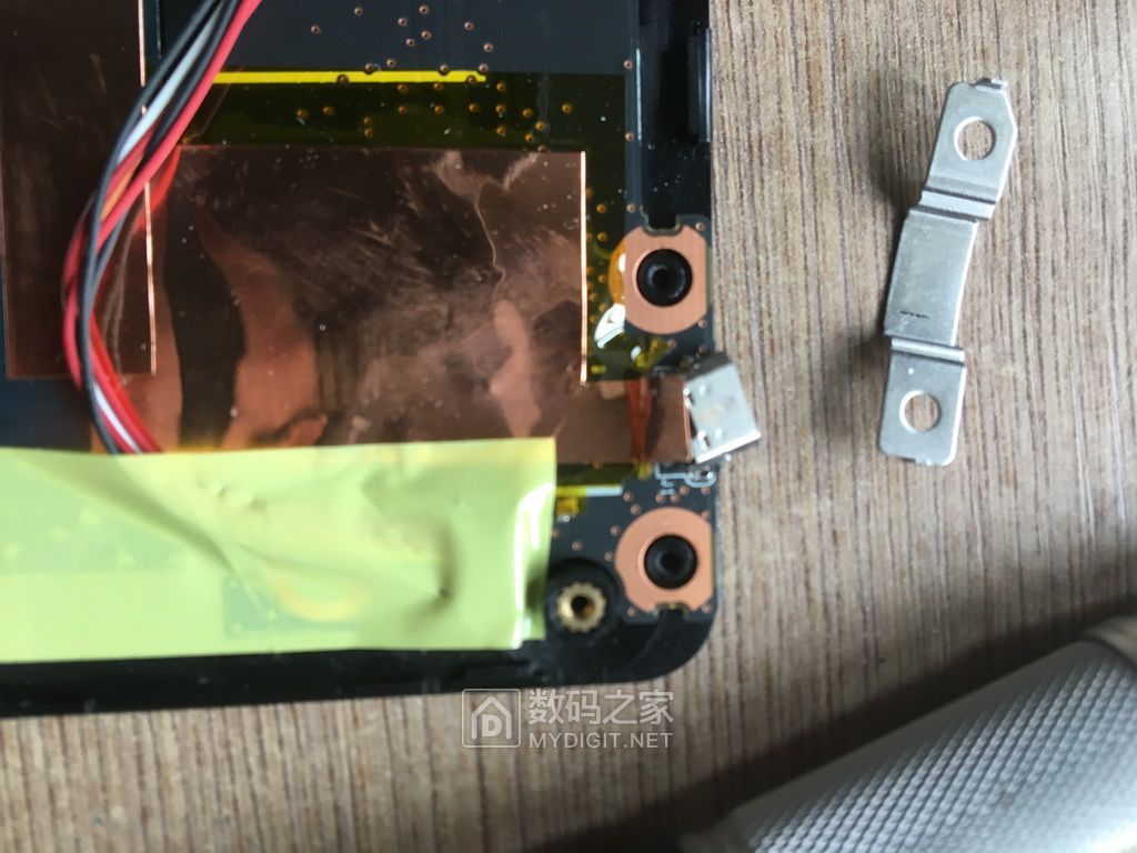 wacom6100wl蓝牙数位板简单拆解更换microusb接口