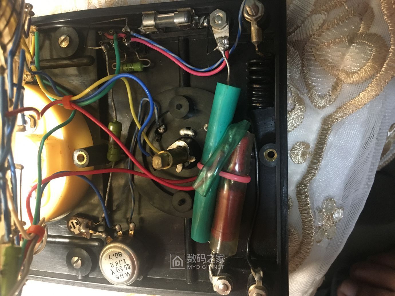 拆解一块早期产的mf47指针万用表
