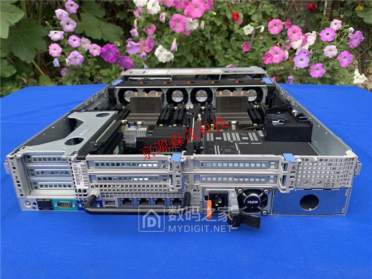 戴尔R620服务器能不能装显卡=戴尔t620服务器能当家用电脑吗
