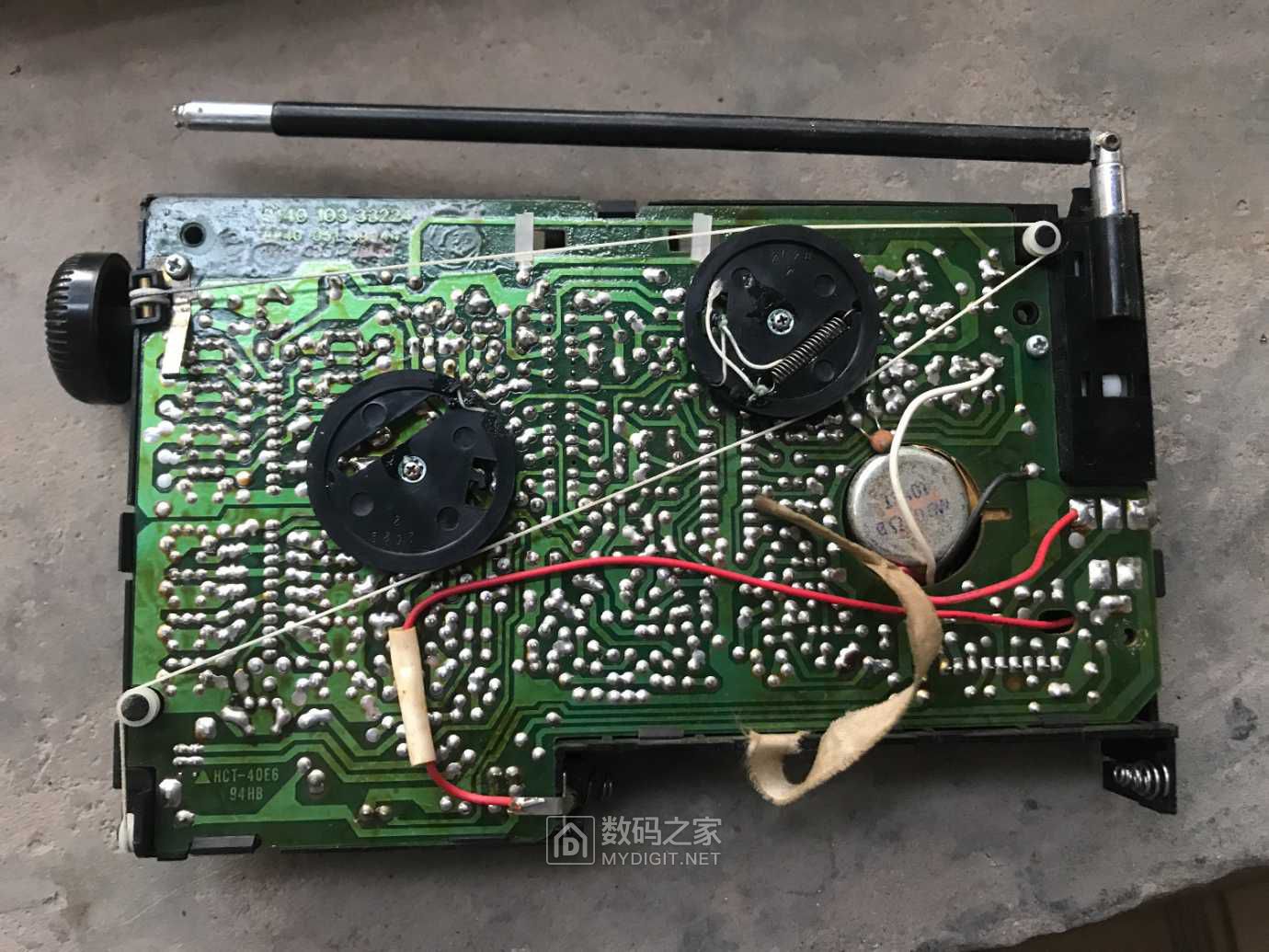 这个飞利浦d1875收音机是荷兰出的吗感觉不大像啊