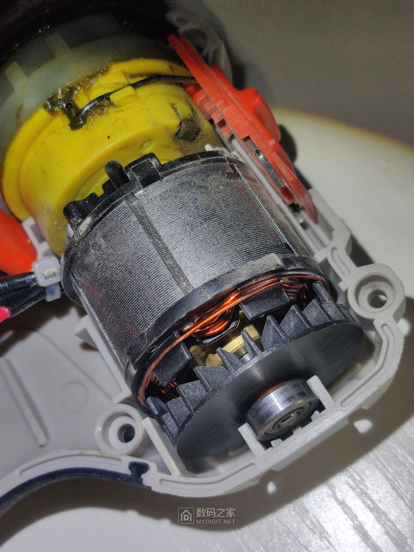 中硕无刷锂电钻拆开看看成色二楼已更新拆机图