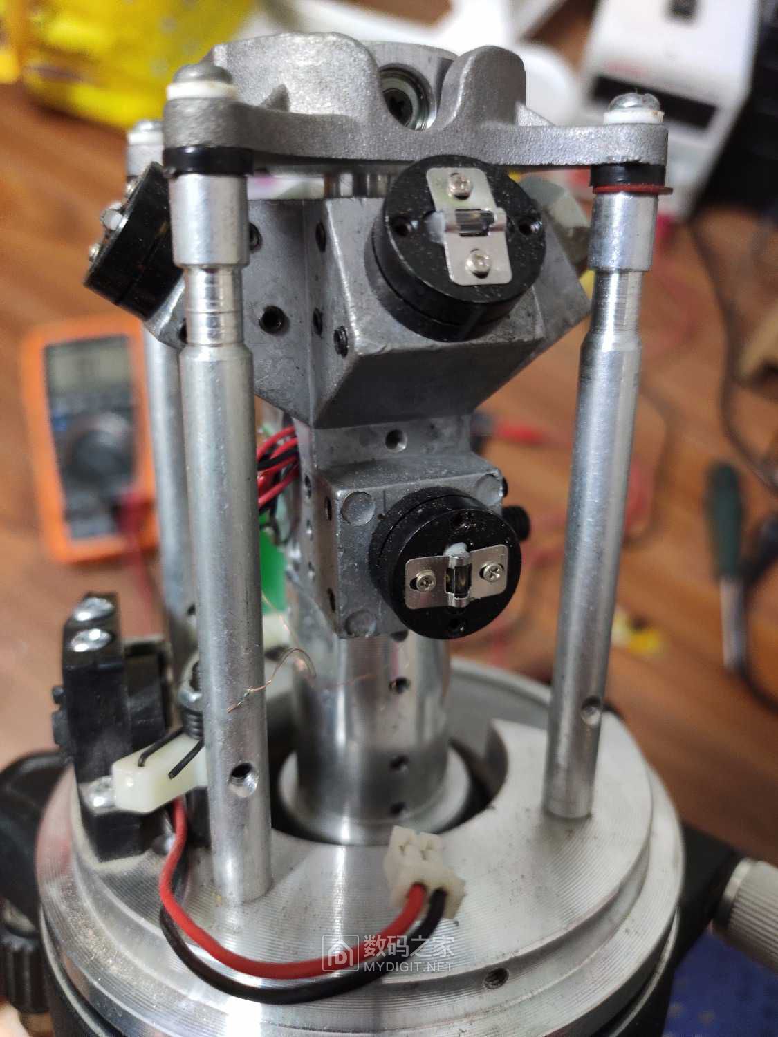 拆修一台绿光三线水平仪后续