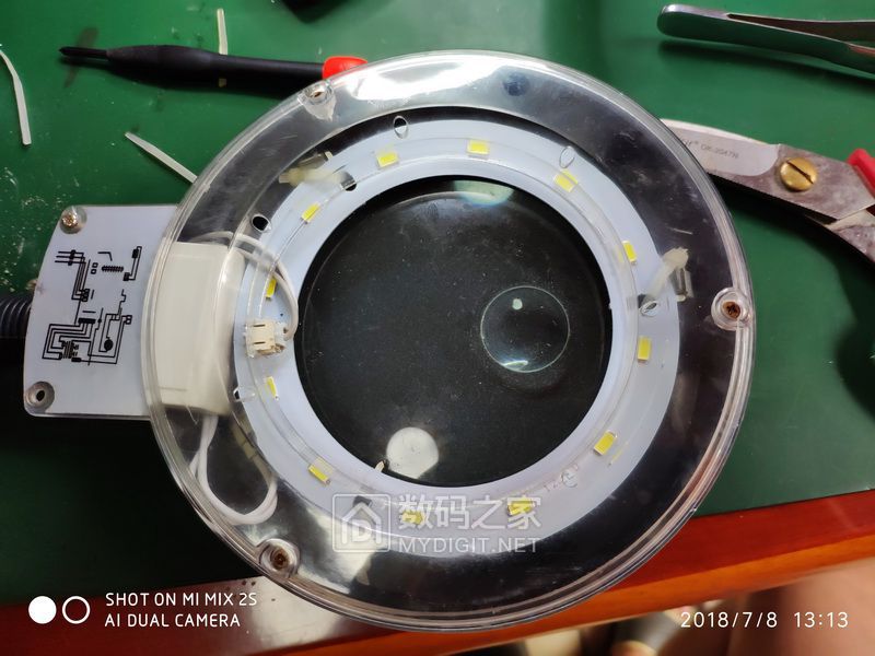 维修用台灯灯管坏了改led照明