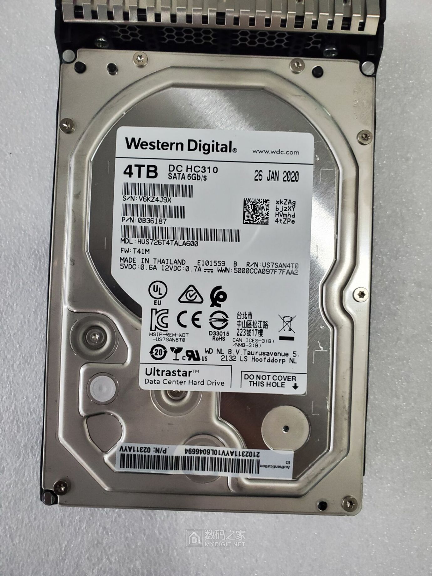 华为4tsata企业级256m缓存硬盘