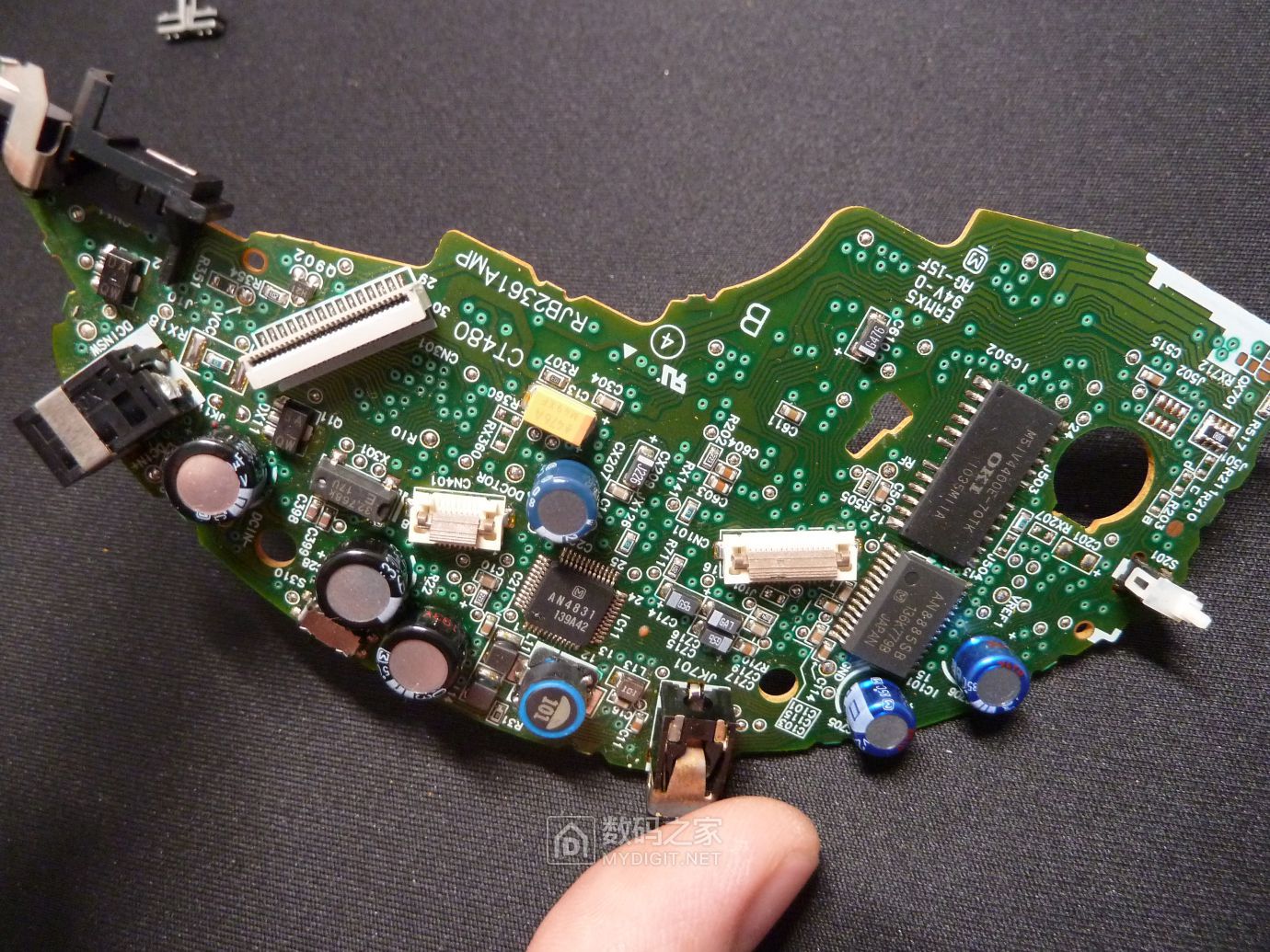 拆解松下sl-ct440 cd随身听 - 拆机乐园 数码之家