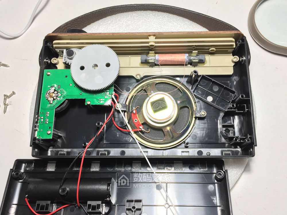 拆解熊猫收音机(panda t51) - 拆机乐园 数码之家