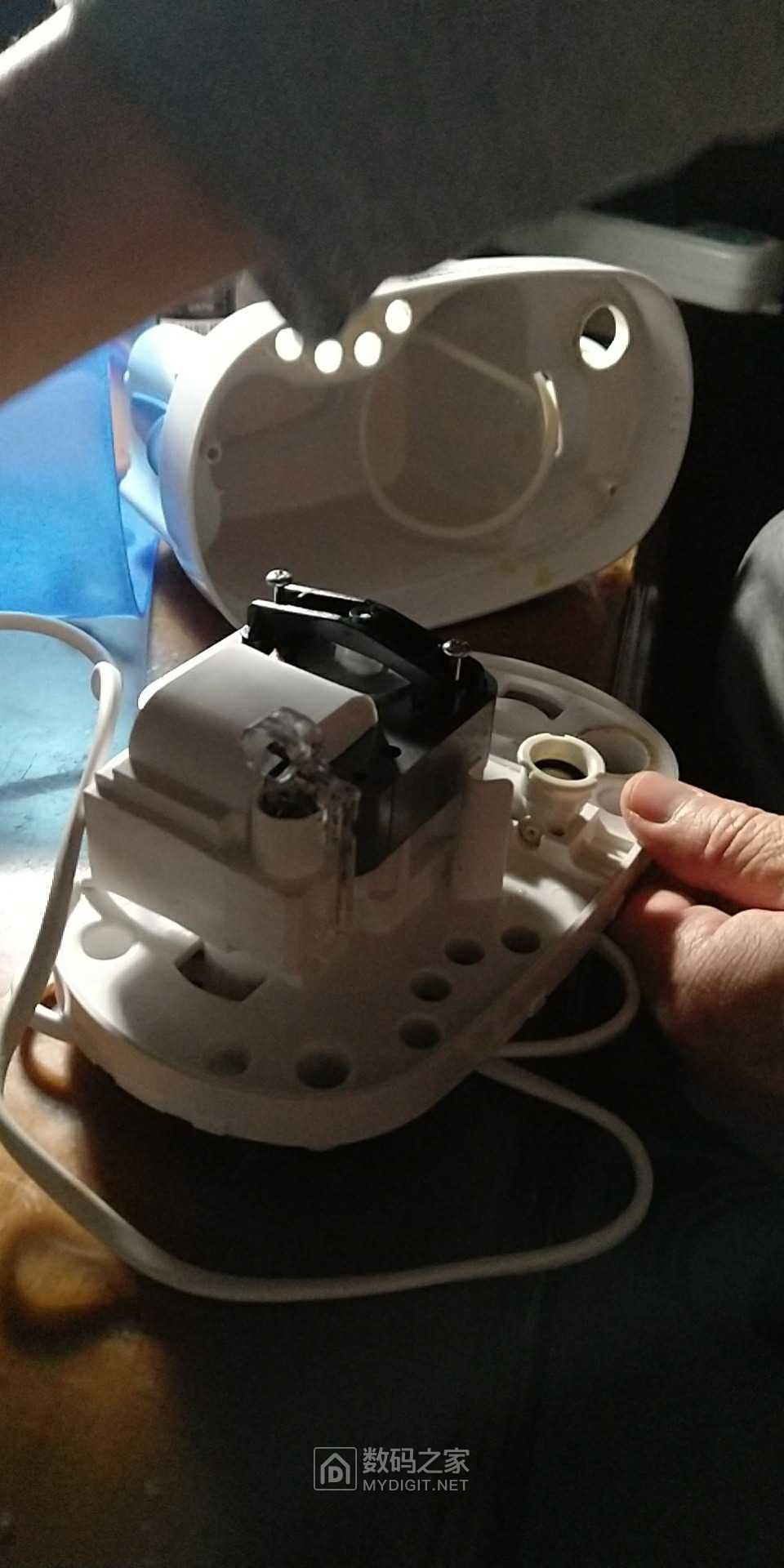 拆修洁碧 wp-70ec 水牙线,水泵出水口接口断通病 - 拆机乐园 数码之家